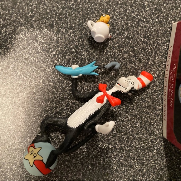 NWT Vintage Hallmark 1999 Keepsake Ornament “The Cat in the Hat” - Picture 8 of 11